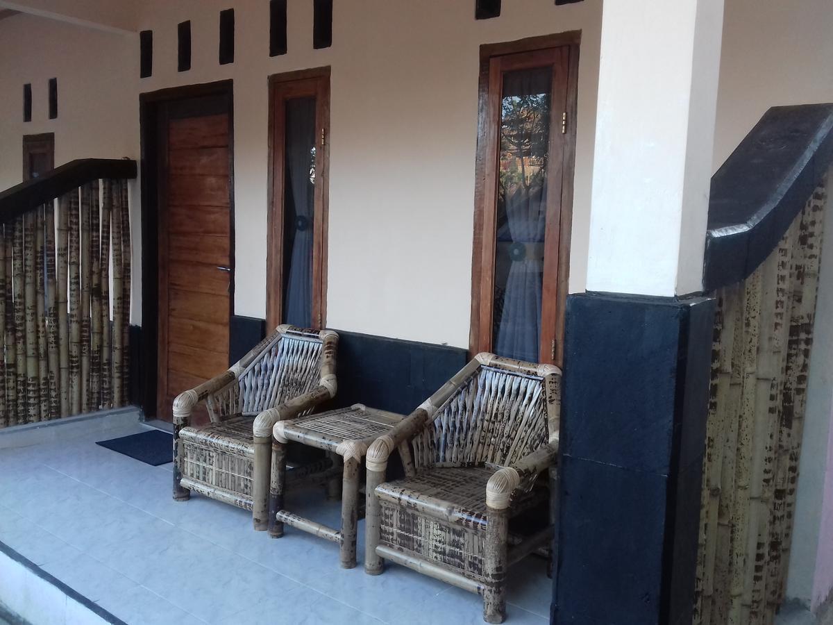 Telage Indah Homestay Kuta  Екстер'єр фото