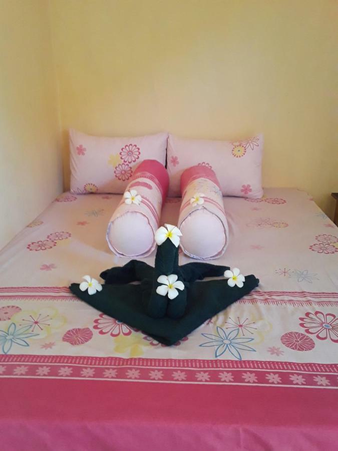 Telage Indah Homestay Kuta  Екстер'єр фото
