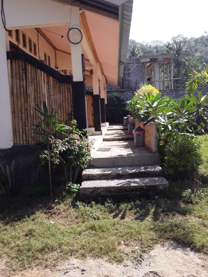 Telage Indah Homestay Kuta  Екстер'єр фото