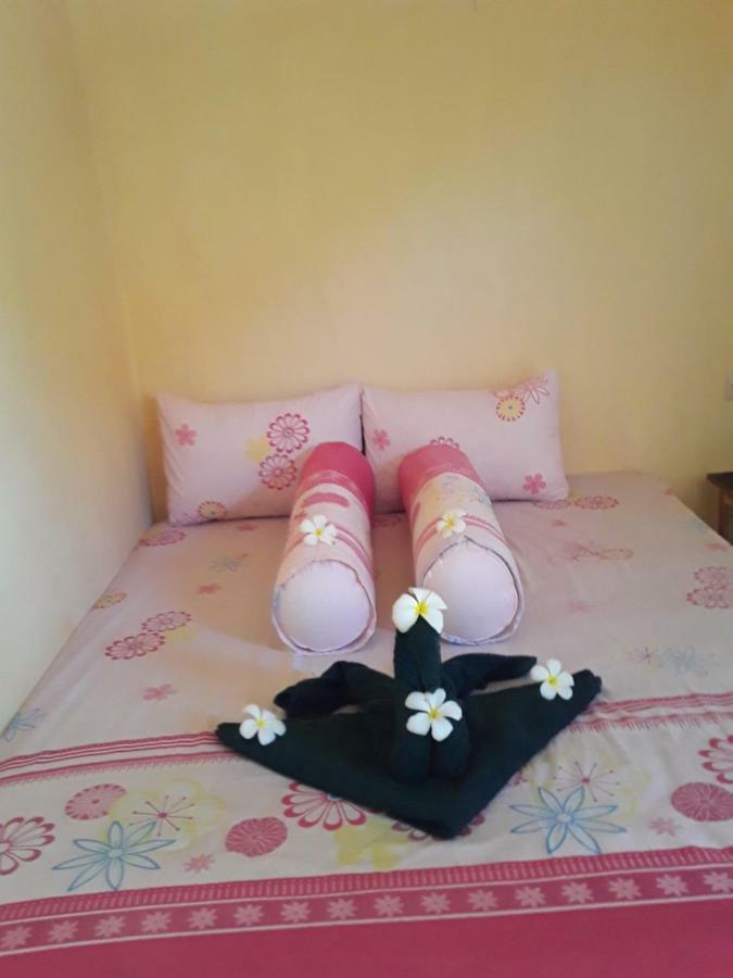 Telage Indah Homestay Kuta  Екстер'єр фото